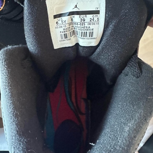 Jordan 8 Retro GS - Picture 5 of 6